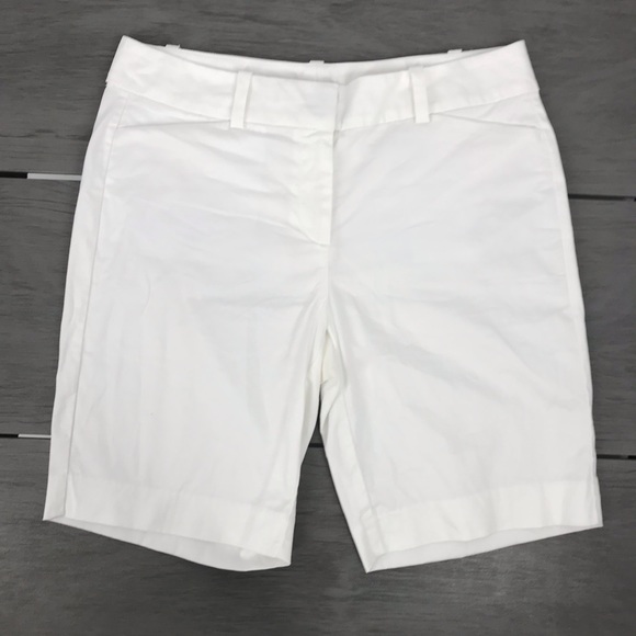 Ann Taylor white signature shorts petite 6P - Picture 1 of 8